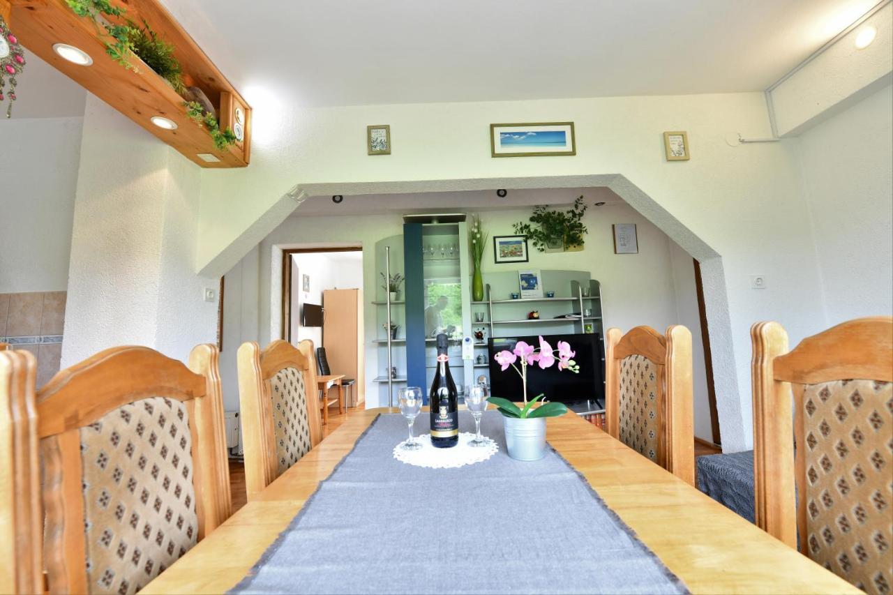Apartment Marija Zupan Rakovica Exteriör bild