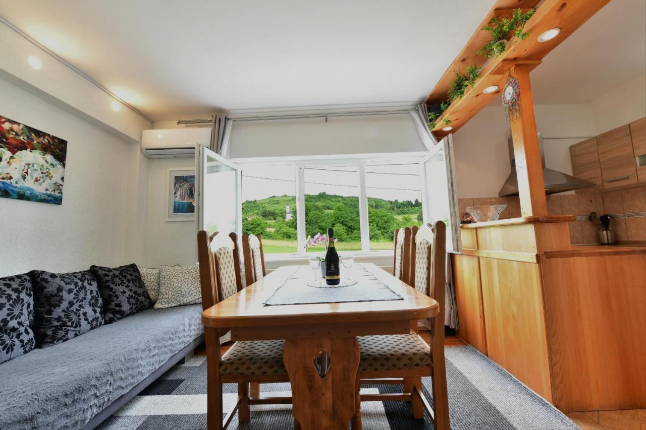 Apartment Marija Zupan Rakovica Exteriör bild
