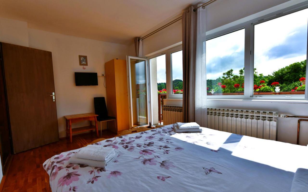 Apartment Marija Zupan Rakovica Exteriör bild
