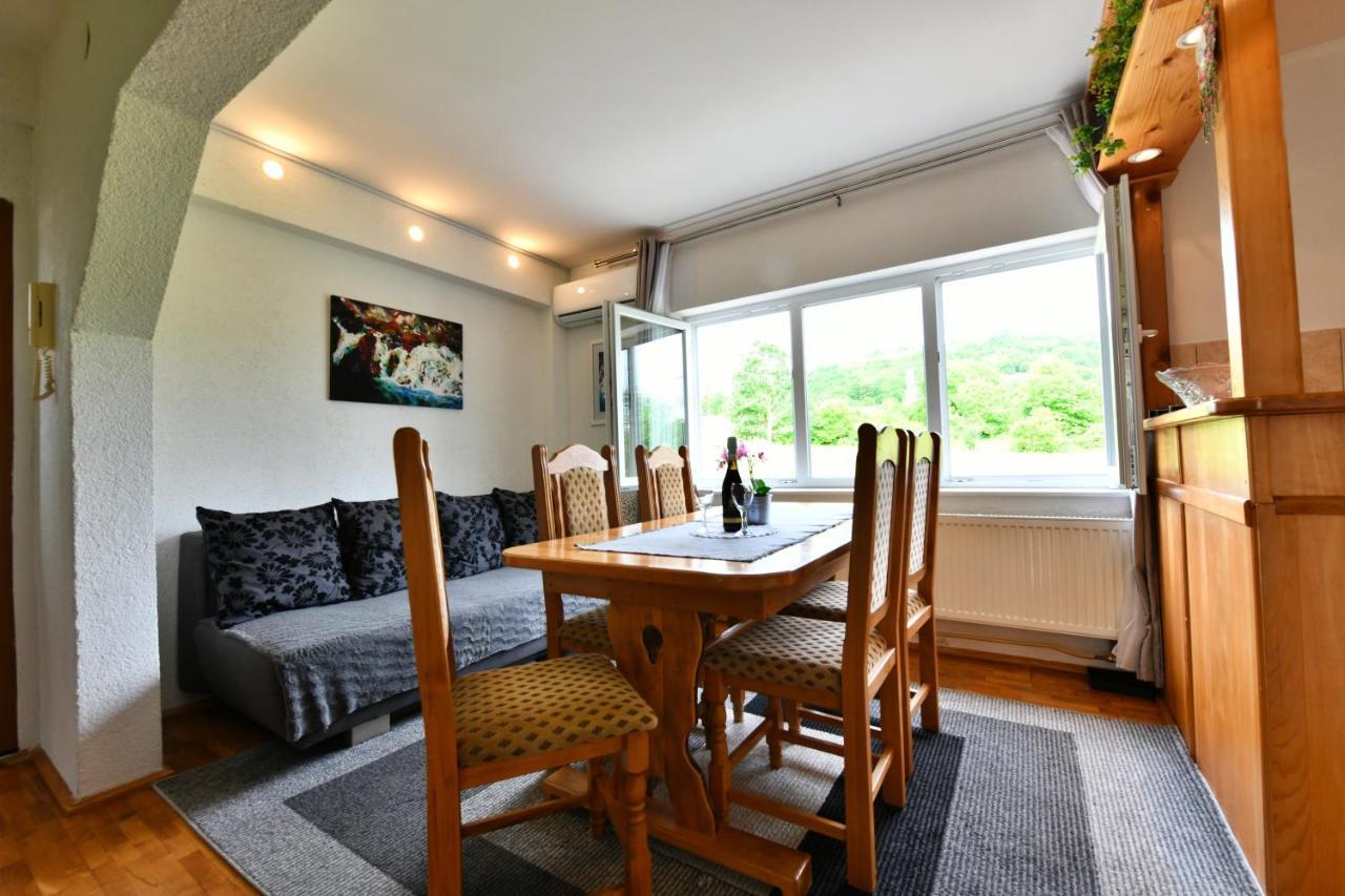 Apartment Marija Zupan Rakovica Exteriör bild
